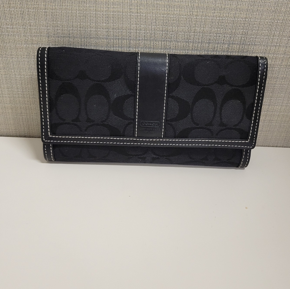 Coach Leatherware Signature Folding Snap Wallet Gem